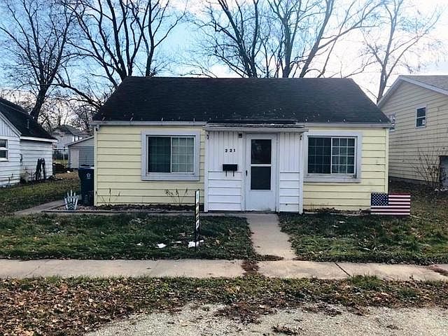 1st image of 221 W North St