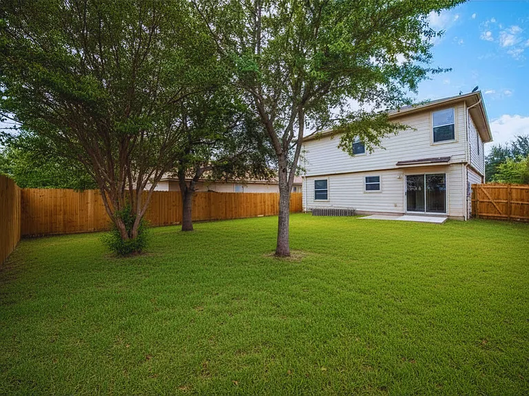 518 Reba — Photo 23