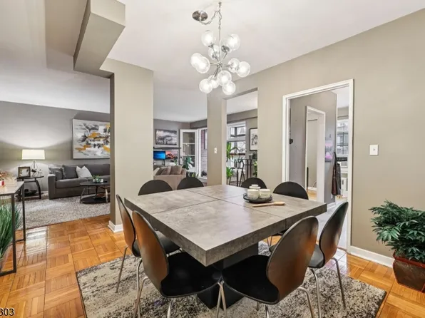 5 Roosevelt Pl APT 1E, Montclair, NJ 07042