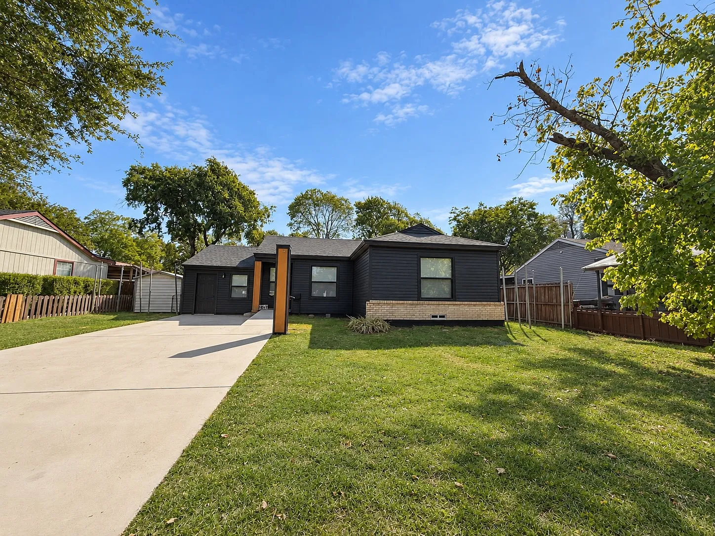 4 bed, 1300 sqft, $2,500 — Photo 3