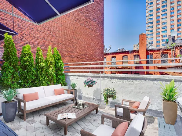 351 W 48th St #E, New York, NY 10036