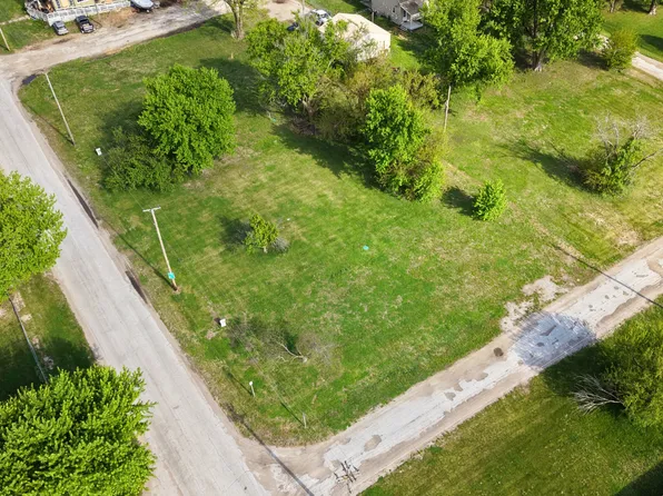 700 Lincoln Ave, Pacific Junction, IA 51561