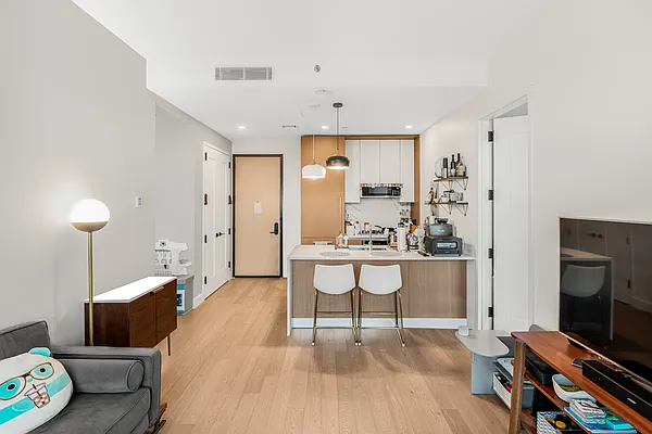 Rented by Compass | media 6