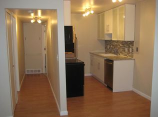 950 Ann St APT 101, Birmingham, MI