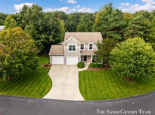 15313 Saddlebrook Ct, Grand Haven, MI 49417