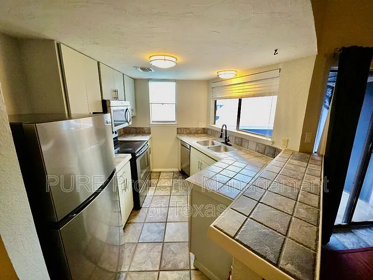 2500 Burleson Rd #521 — Photo 5