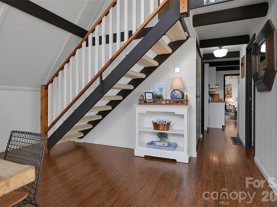 13th image of this home