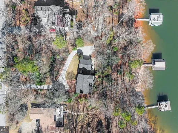 1330 Lakeshore Cir, Gainesville, GA 30501