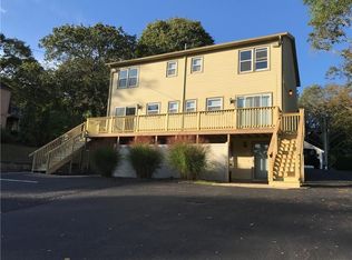 22 Rice St, Warwick, RI 02886