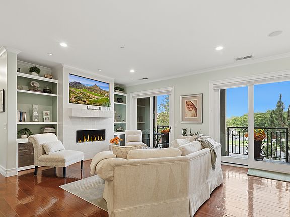 2nd image of 1706 E Murray Holladay Rd S #203
