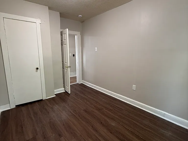 46 Liberty St #1 — Photo 15