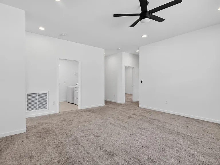 8792 Antarus Dr — Photo 23