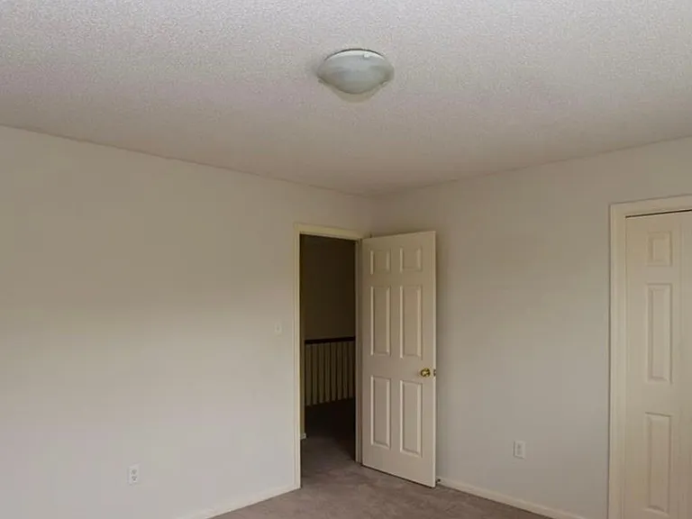 130 Shady Hill Cir — Photo 21