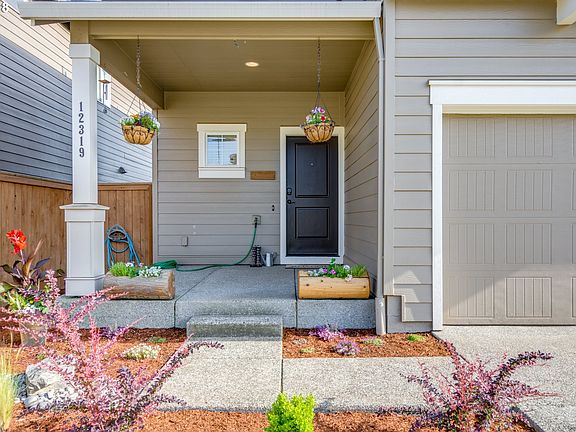 4th image of 12319 NE 109th Way