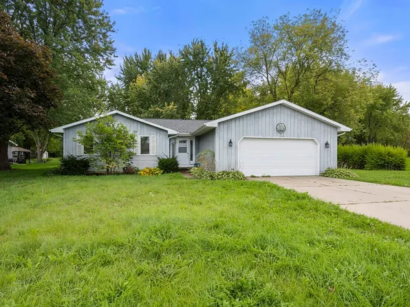 W6545 Cedar Dr, Greenville, WI 54942