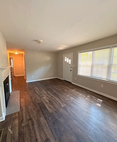 84 Madison Ln N — Photo 17