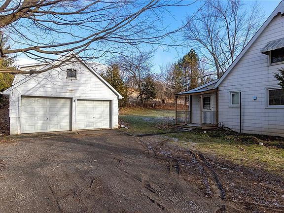 4th image of 867 Jerseyville Rd W