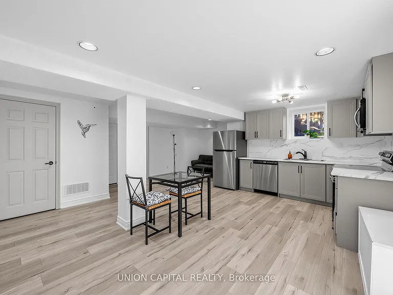 274 Harrowsmith Dr #BASEMENT — Photo 6