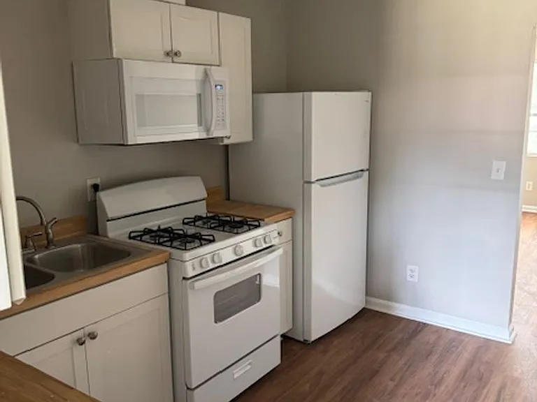 103 Elizabeth Ave — Photo 11