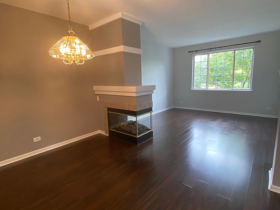 2nd image of 1774 Geneva Dr #1
