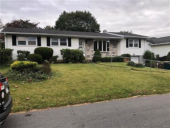 2nd image of 776 Butternut Ln