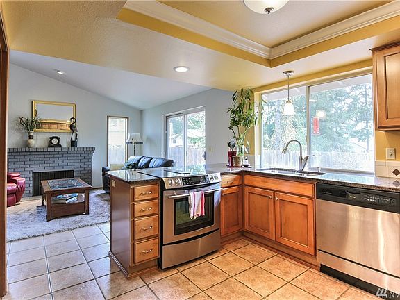 5th image of 6519 55th Street Ct W