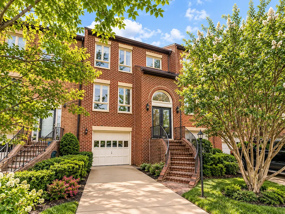 10220 Baltusrol Ct
