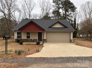 204 E Turner St, Landrum, SC 29356