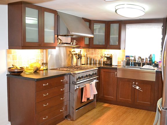 2nd image of 2601 Tigertail Ave #1