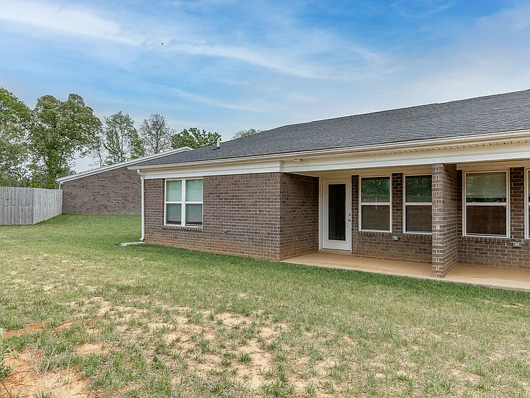 305 Breckinridge Cir — Photo 47