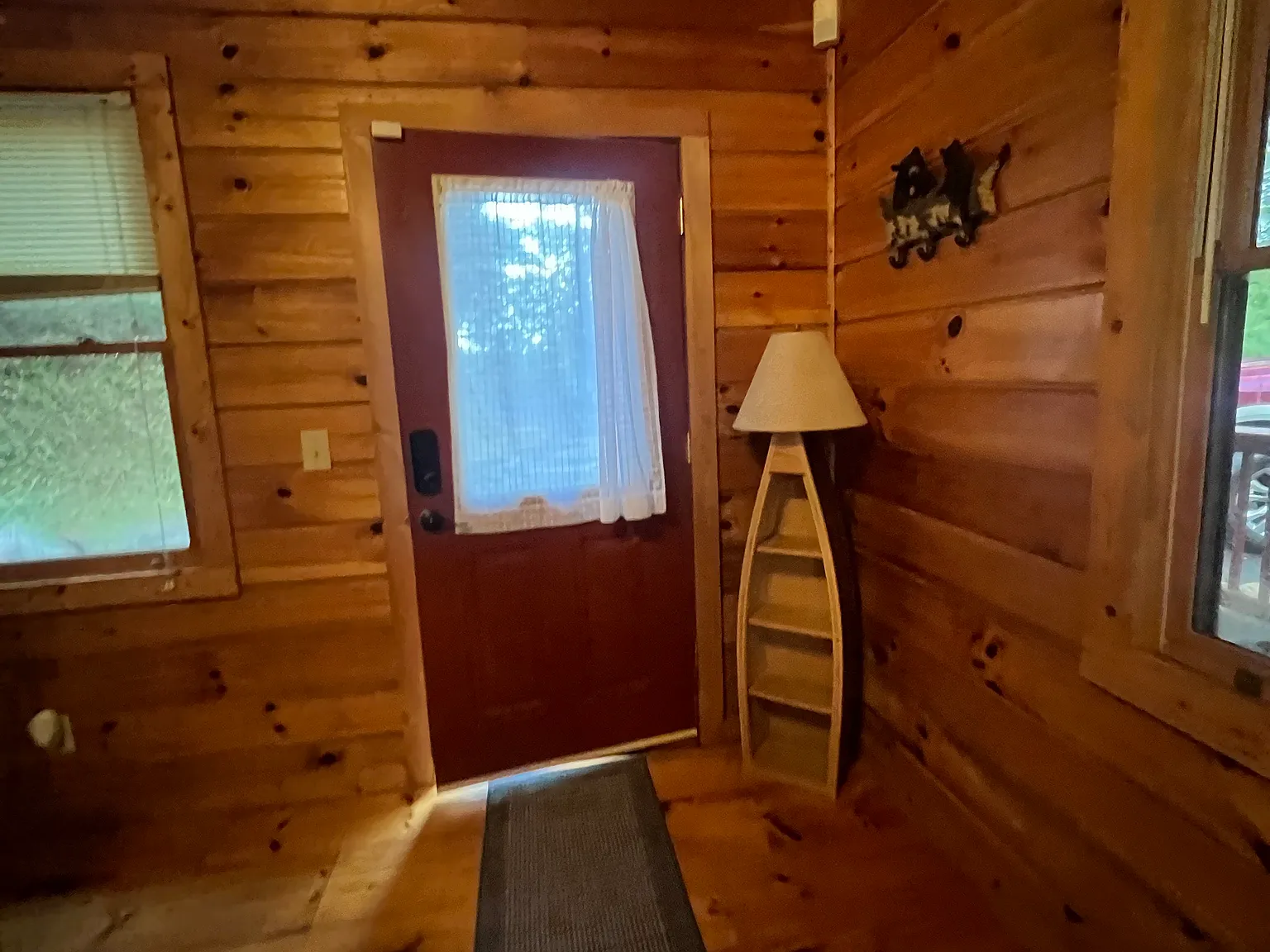 230 Laurelwood Cir — Photo 2