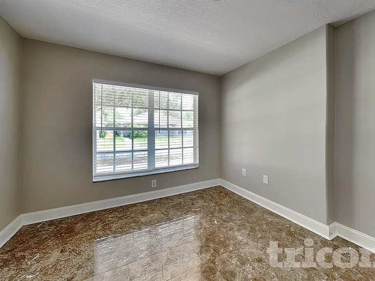 2313 Pleasure Run Dr — Photo 6