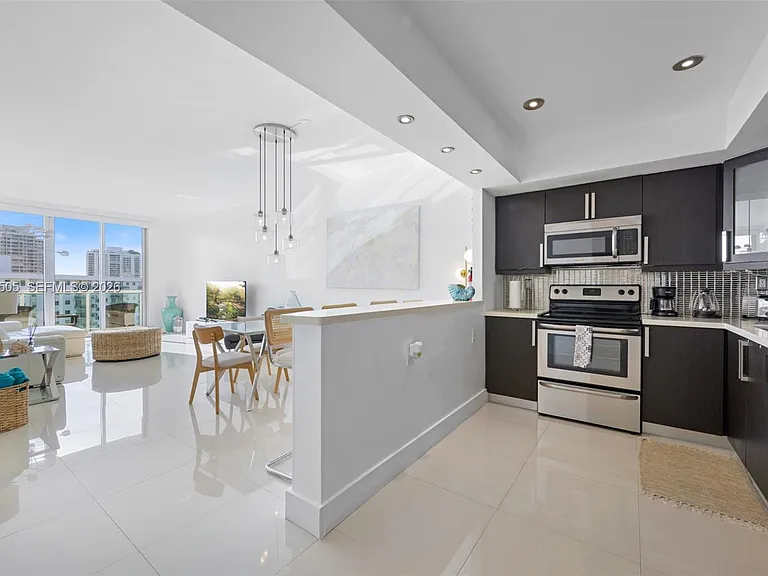 19370 Collins Ave #Penthouse 14 — Photo 8