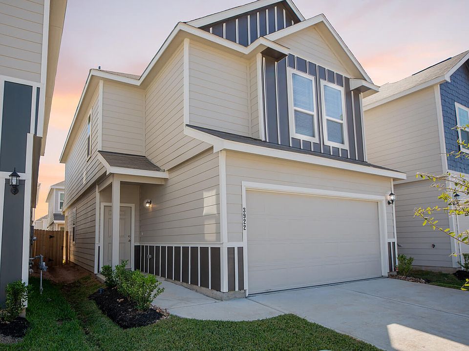 1st image of 3922 Deledda Dr