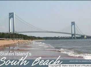 46 Harbor View Pl S, Staten Island, NY 10305