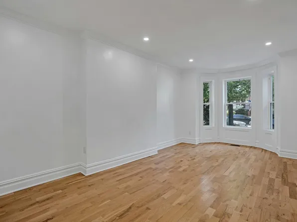 52 Brinkerhoff Street image 23 of 42