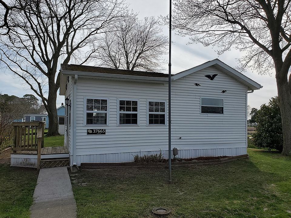 1st image of 37665 W Shady Dr