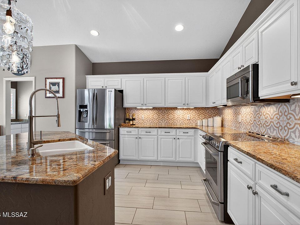 1st image of 62724 E Flower Ridge Dr