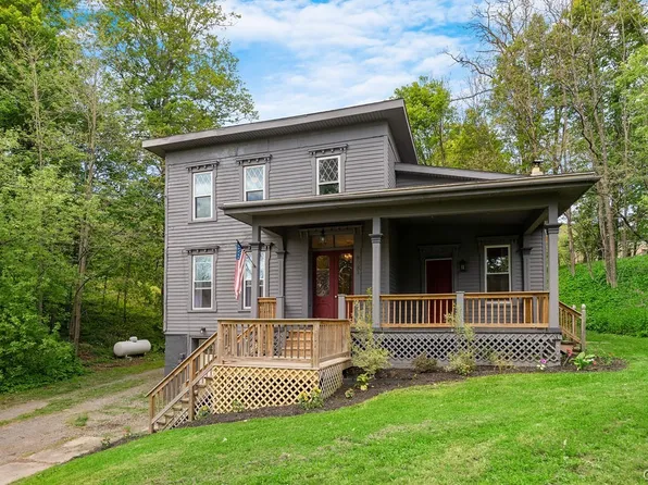 6321 Academy St, Truxton, NY 13158