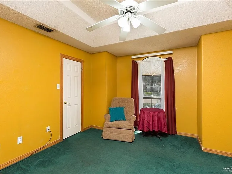 1801 Crown Pointe Blvd — Photo 14