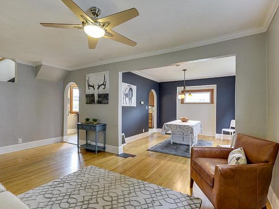5th image of 1844 Ivy Ave E