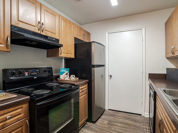 3rd image of 1200 Saint Andrews Rd APT 511