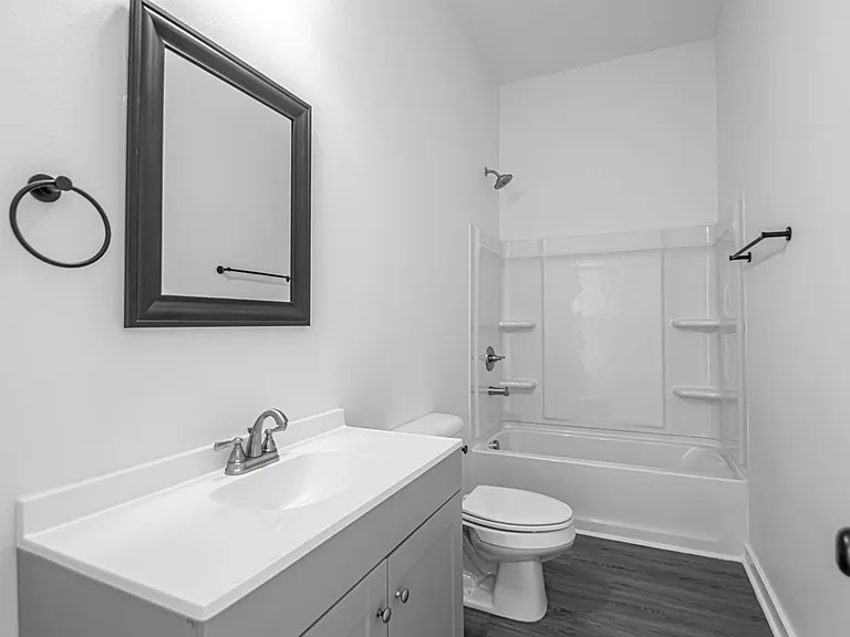 223 S Park St — Photo 8