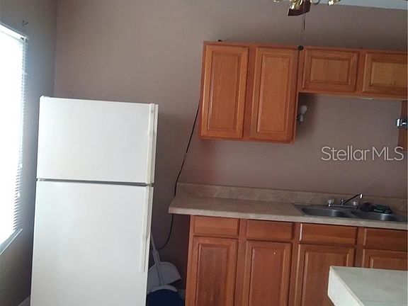 3rd image of 107 A St APT 6