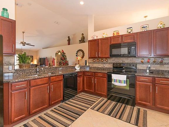 2nd image of 479 Majestic Gardens Blvd