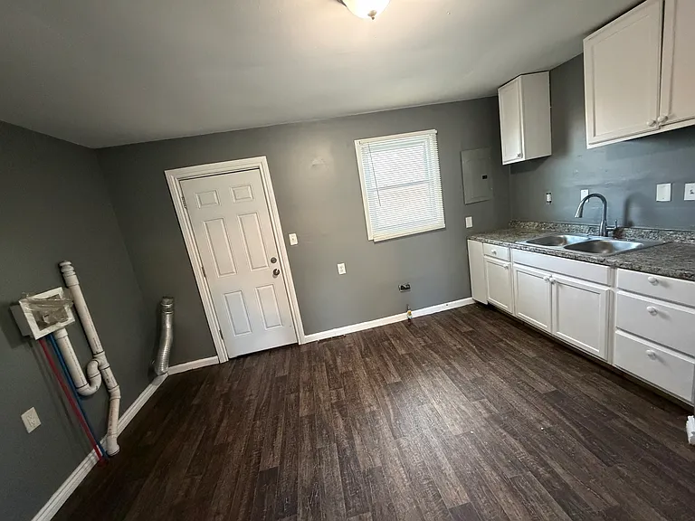 26089 Lehigh St — Photo 10