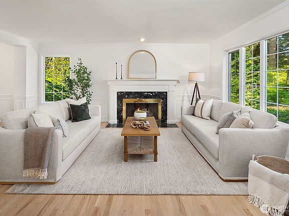 4th image of 21728 NE 81st Street