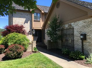 122 Village Ct, Pittsburgh, PA