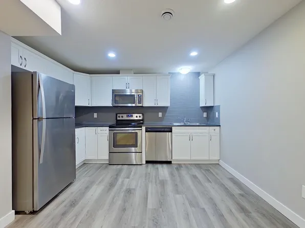 1966 Ainslie Link SW, Edmonton, AB T6W 2M1