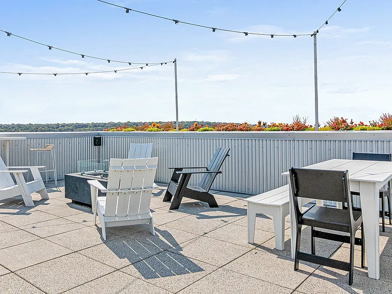 Oxbo Urban Rentals — Photo 23